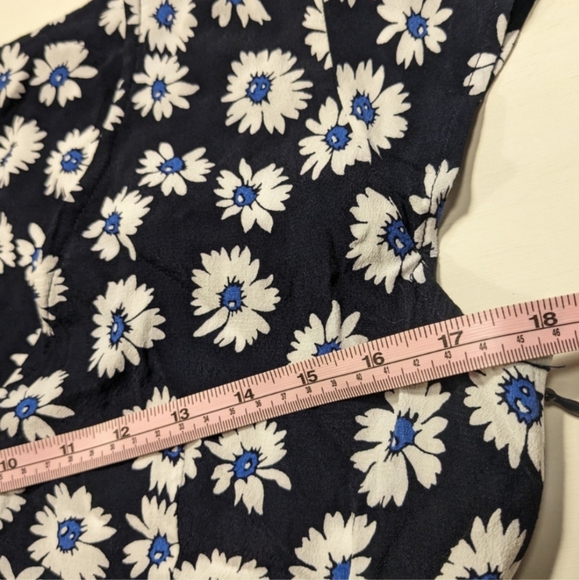 ๐๐ค GAP Rayon Daisy Print Button Front Cap Sleeve Mini Dress, 10 (6/8), NWOT - Picture 6 of 16